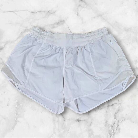 lululemon athletica Pants - Lululemon Size 8 White Hotty Hot Shorts